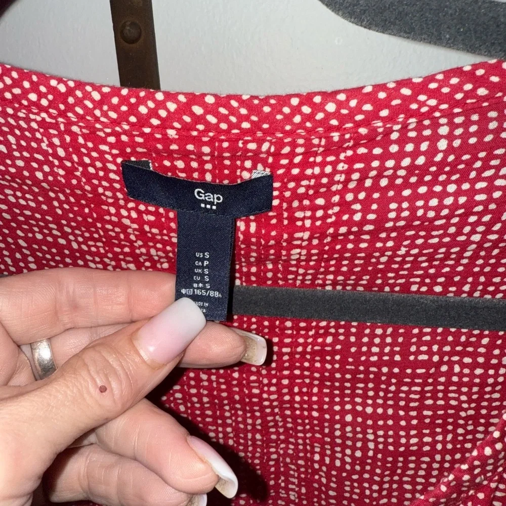 GAP Red Women's Blouse - Picture 3 of 3